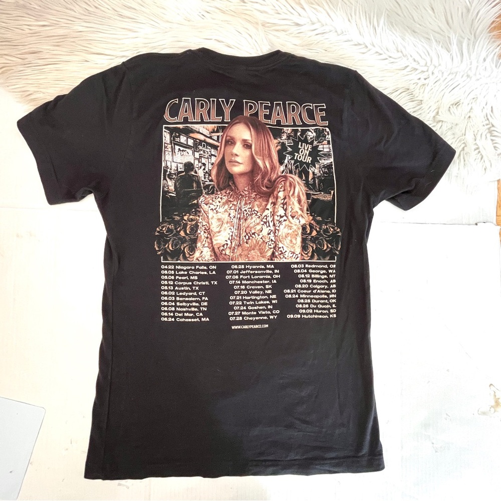 Carly Pearce Live on Tour Concert Tee